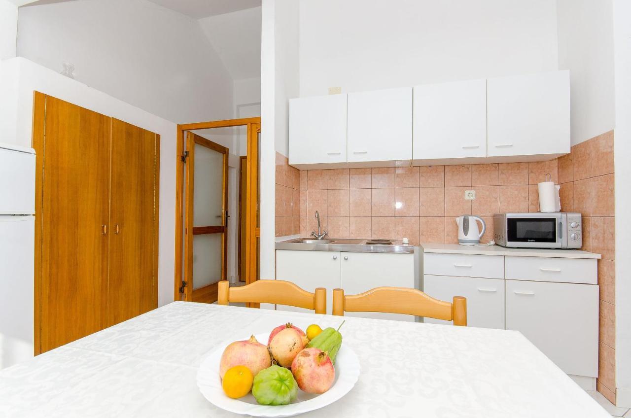 Apartments Zoran Drvenik  Exterior photo